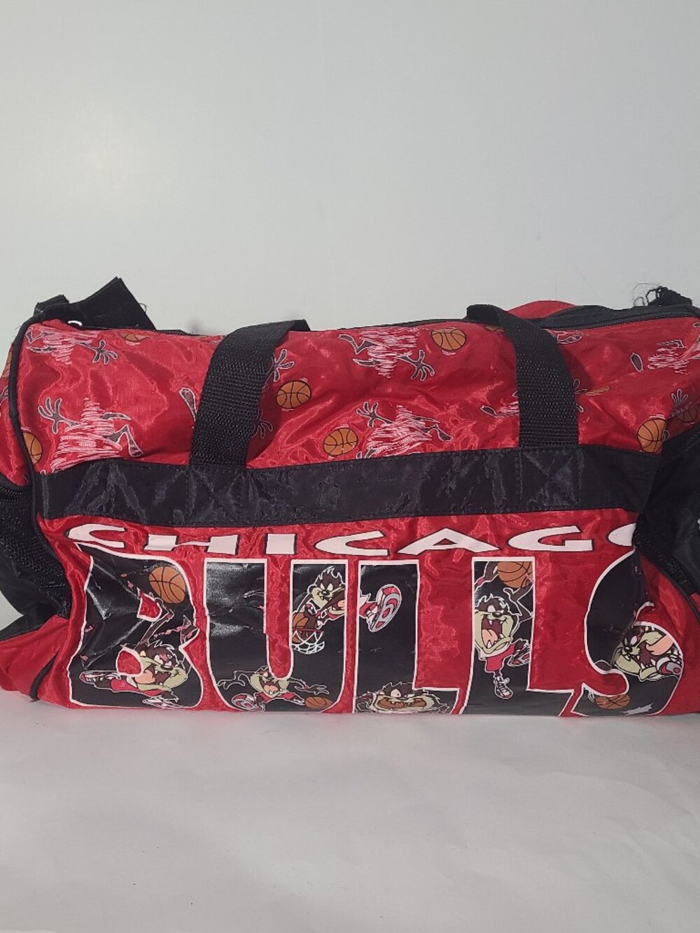 Vintage 1998 Looney Tunes x Chicago Bulls Taz NBA Duffle Gym Bag NWT NOS